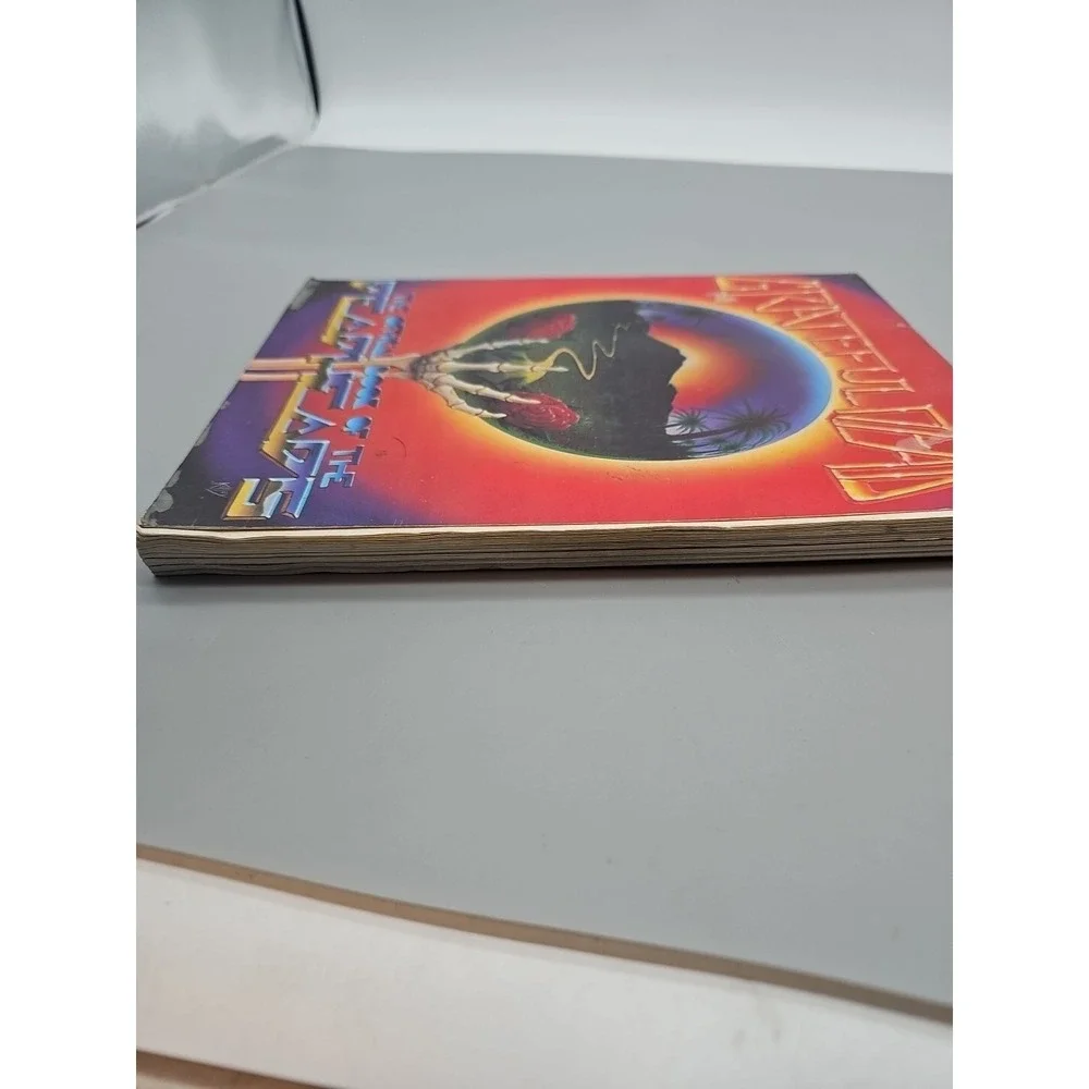 Grateful Dead: The Official Book of the Dead Heads Paul‎ B Grushkin